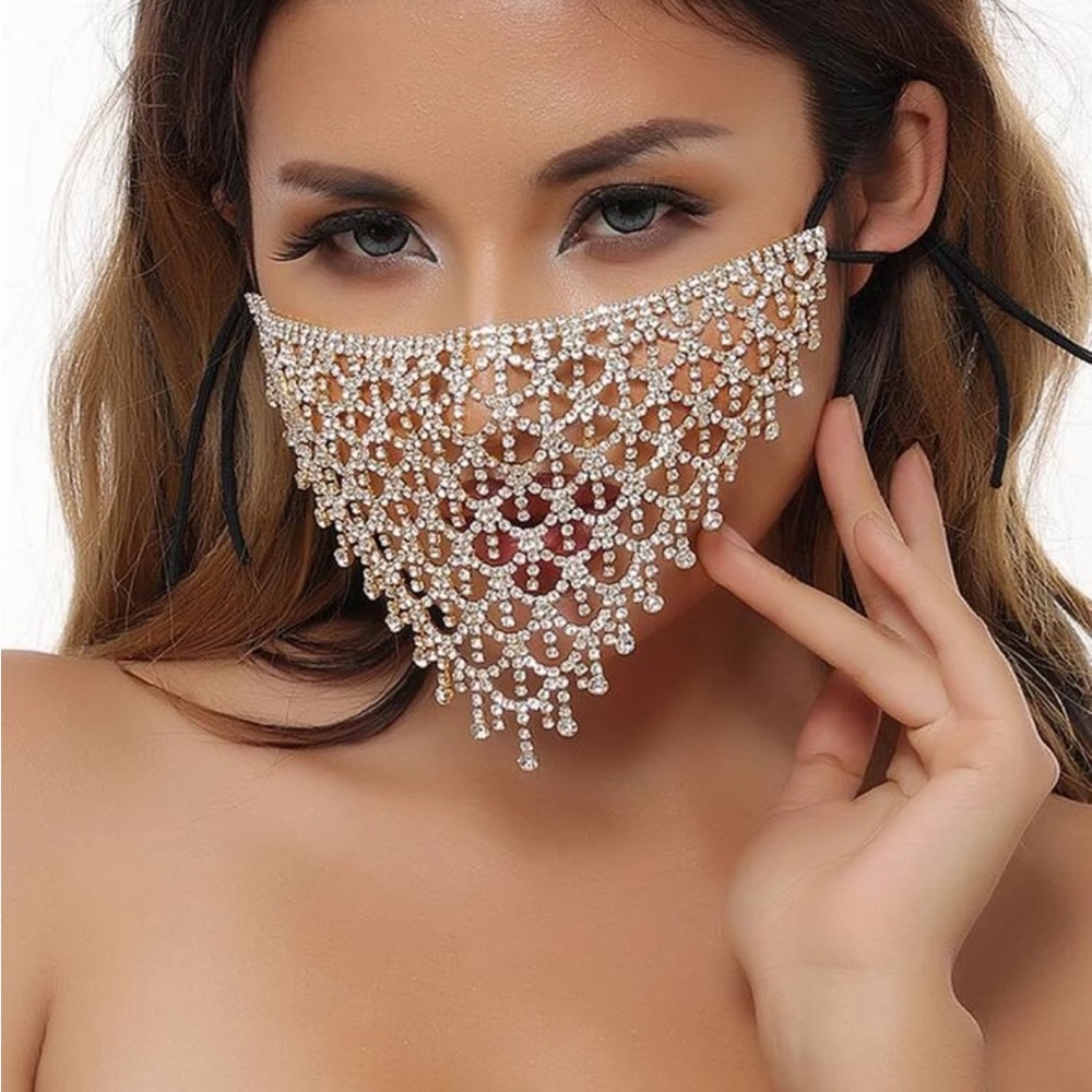 Face chain - Picture 3 of 9